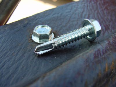 fasteners-tel