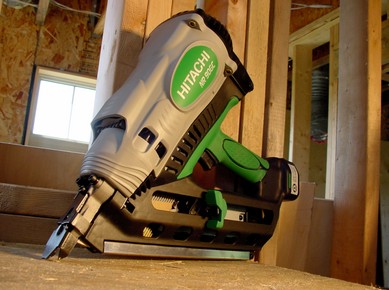 hitachi_nailer+power_tool