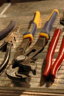 adjustable_pliers_home_maintentance_hand_tool