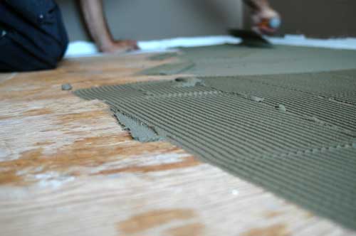 thinset_plywood_tile_installation