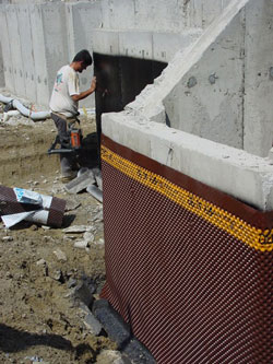 vertical drainage membrane