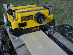 dewalt thickness planer shavings