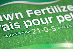 fertilizer label lawn steve maxwell canada's handiest man