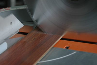 Lacerating Laminate Flooring Requires Special Blades