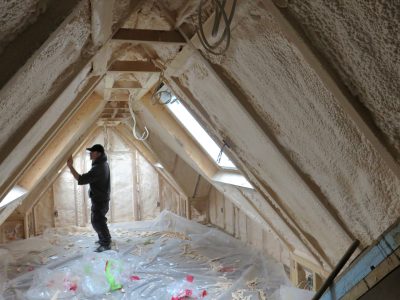 cathedral ceiling spray foam 